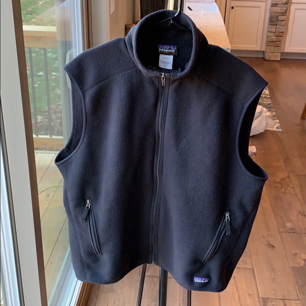 Patagonia synchilla black vest men’s XL